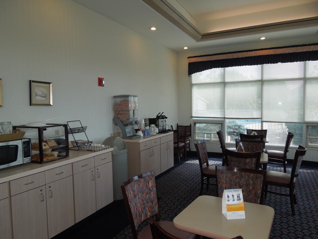 Knights Inn Elyria Extérieur photo