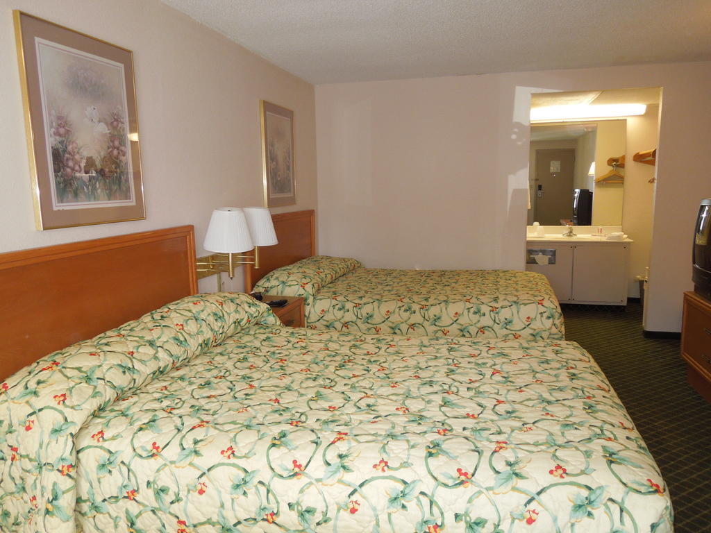 Knights Inn Elyria Chambre photo